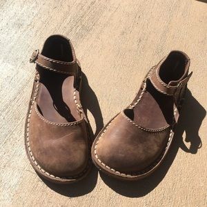 Duckfeet mols size 7!